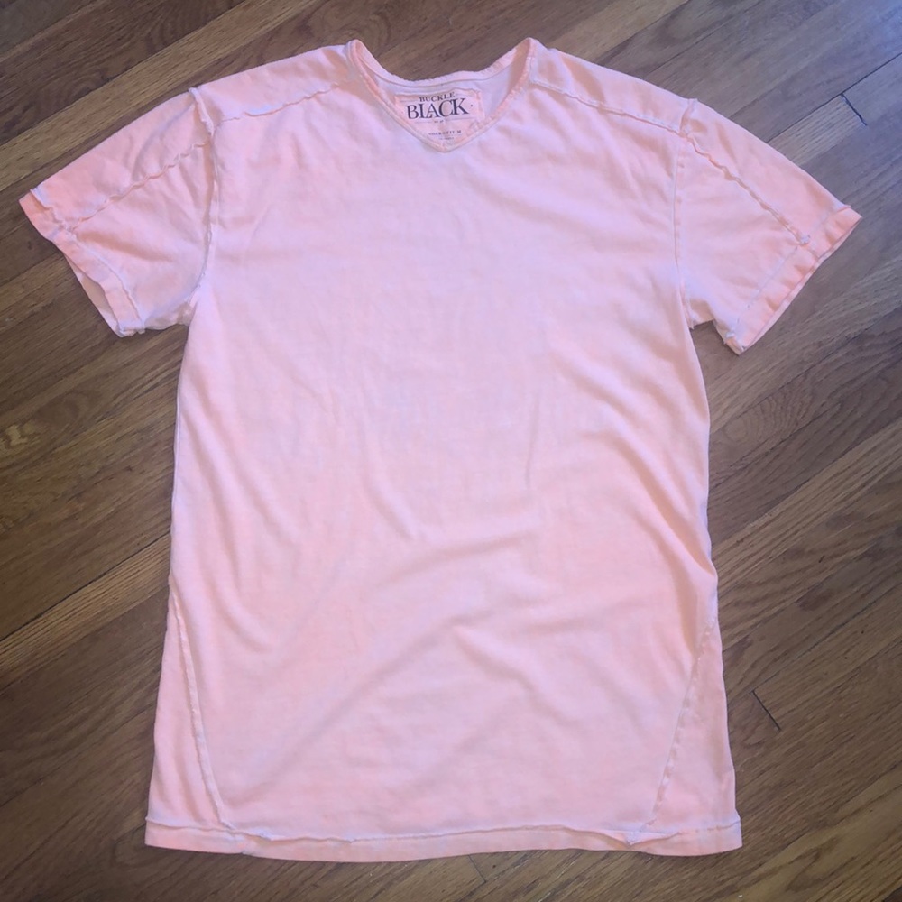 Buckle Black Solid V-Neck Tee